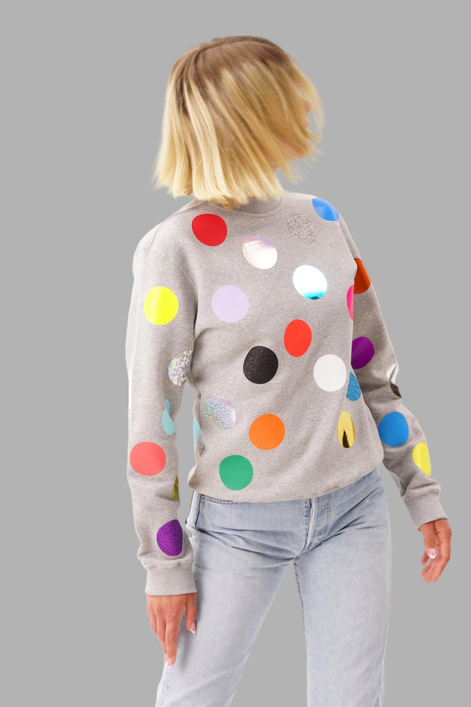 Grey jumper printed with colorful polka Dots by starstyling berlin