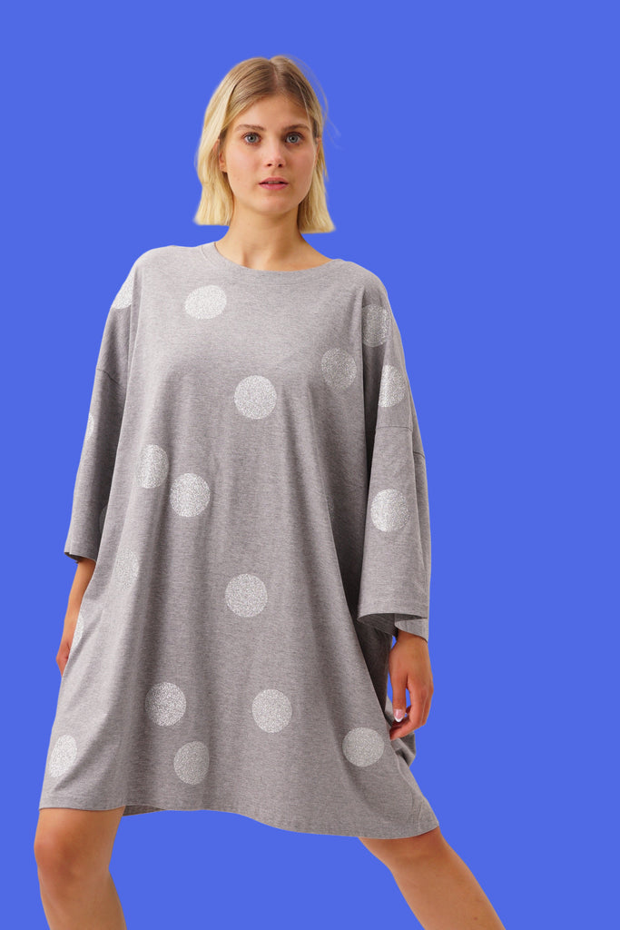 Oversize grey T-shirt printed with silver glitter polka Dot